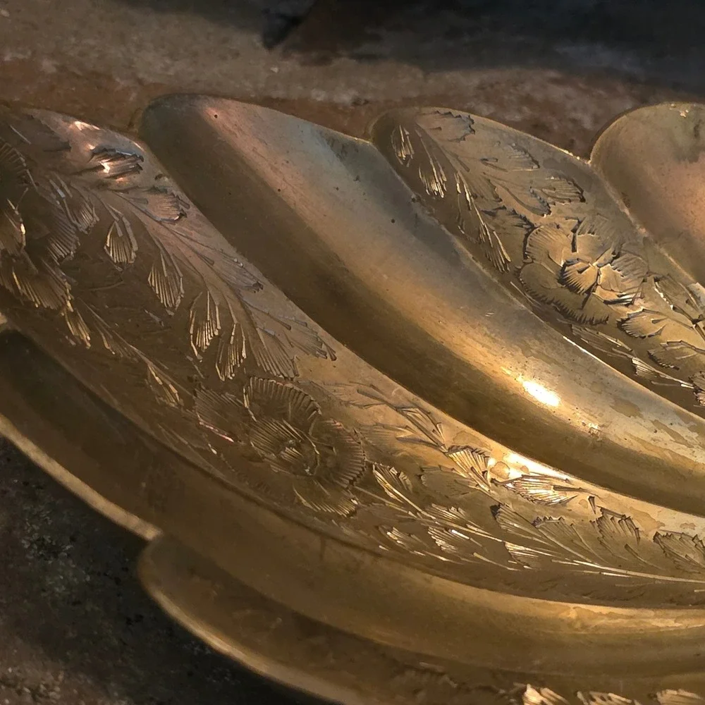 Vintage Brass Leaf Dish Etched Floral Scalloped Catchall Tray Hollywood Regency